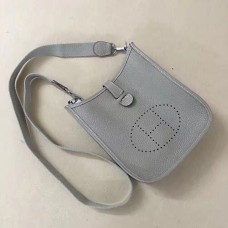 Hermes Mini Evelyne TPM Tasche Hellgrau